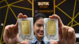 Harga Emas Antam Meroket Sentuh Rp2,3 Juta Analisis Mendalam